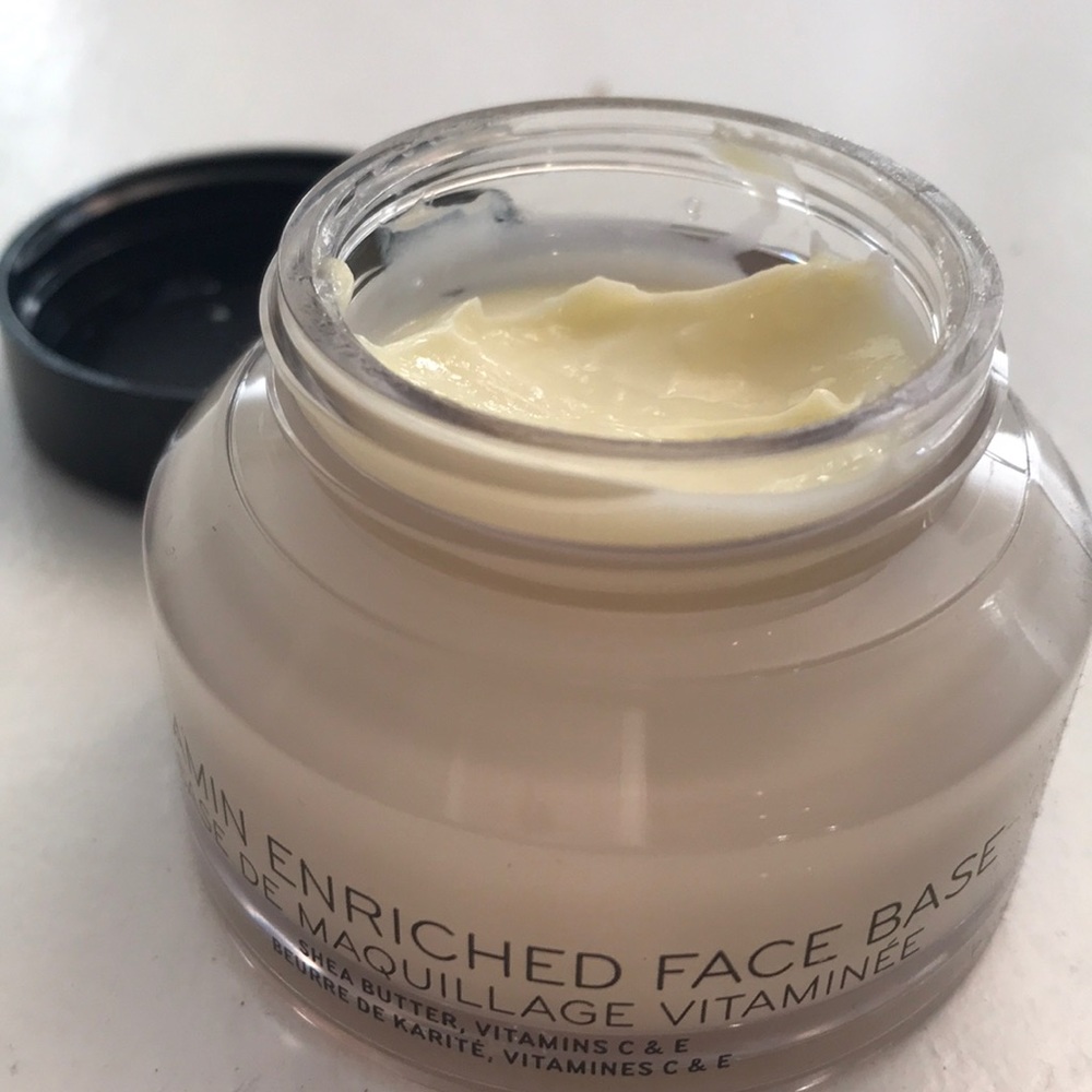 Bobbi Brown Vitamin Face Base